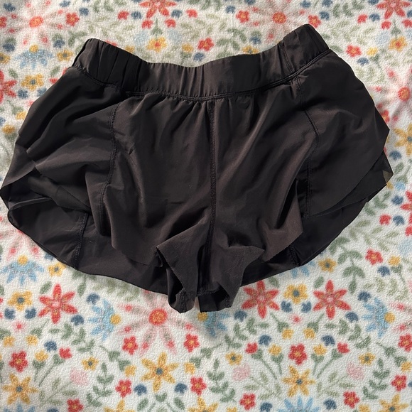 Black Lululemon Short - Picture 1 of 4